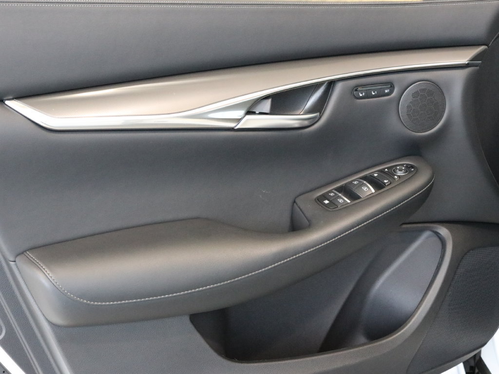 Certified 2025 INFINITI QX50 Luxe AWD/4WD image 25