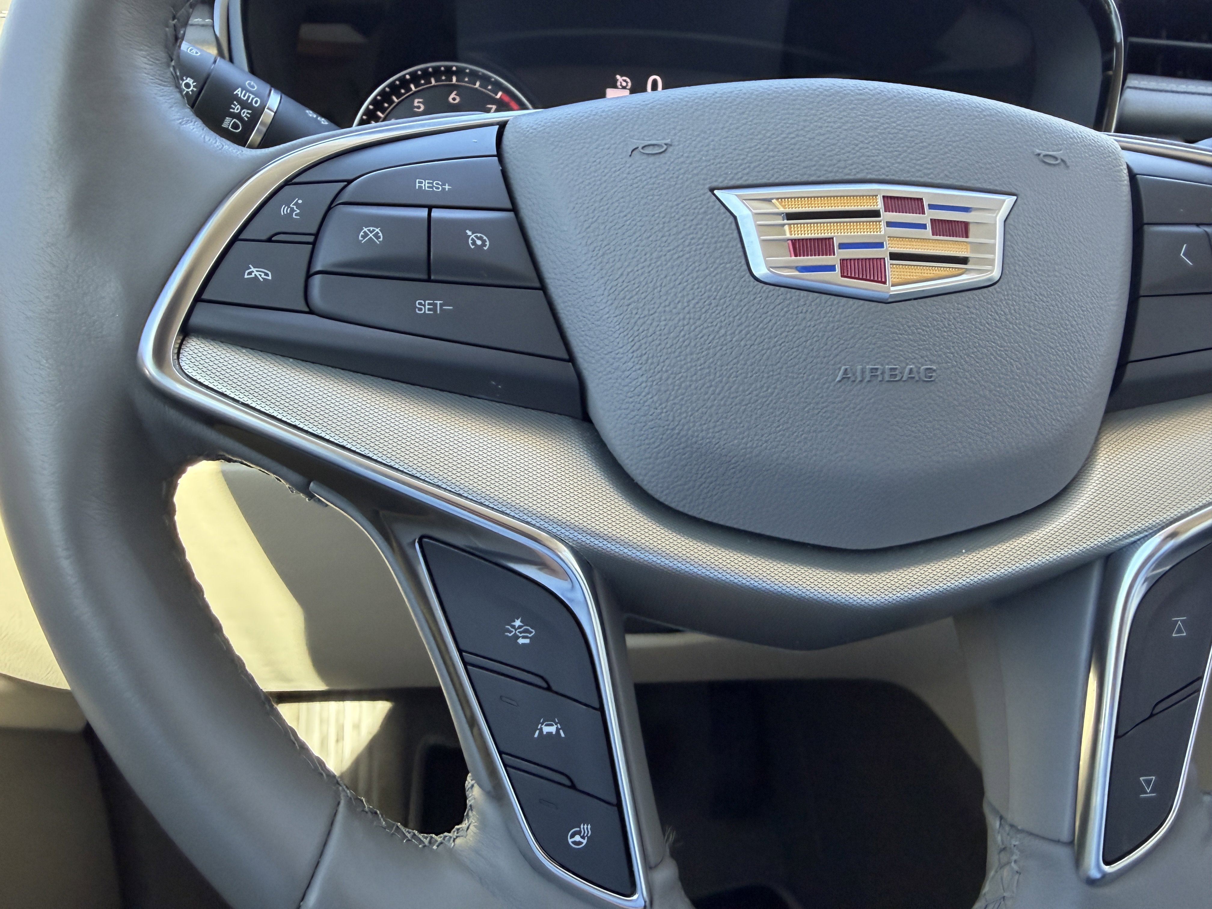 Certified 2022 Cadillac XT5 Premium Luxury image 28