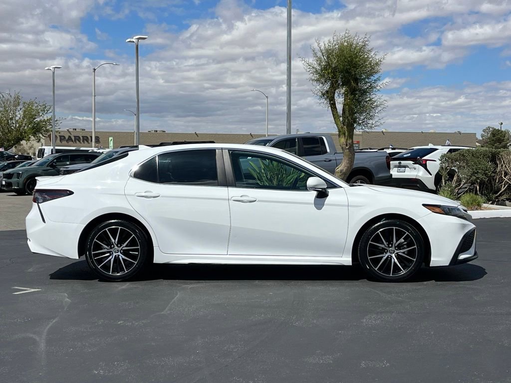 Used 2024 Toyota Camry SE FWD image 9