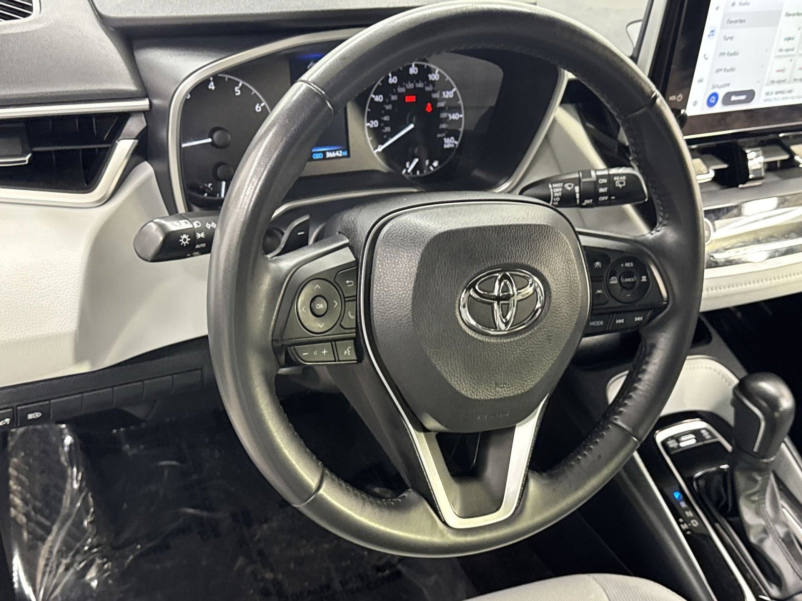 Used 2023 Toyota Corolla SE image 20