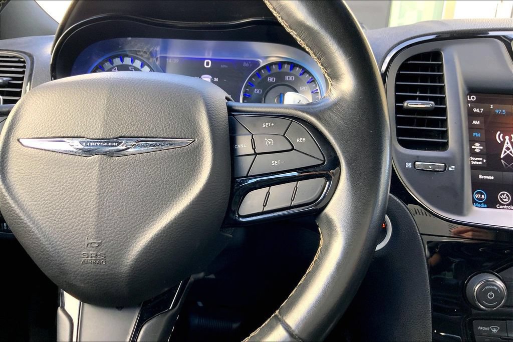 Used 2022 Chrysler 300 S RWD image 18