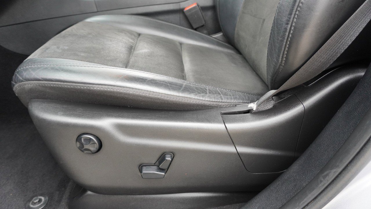 Used 2019 Jeep Grand Cherokee Altitude image 23