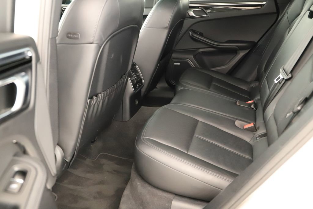 Used 2019 Porsche Macan S AWD/4WD image 33
