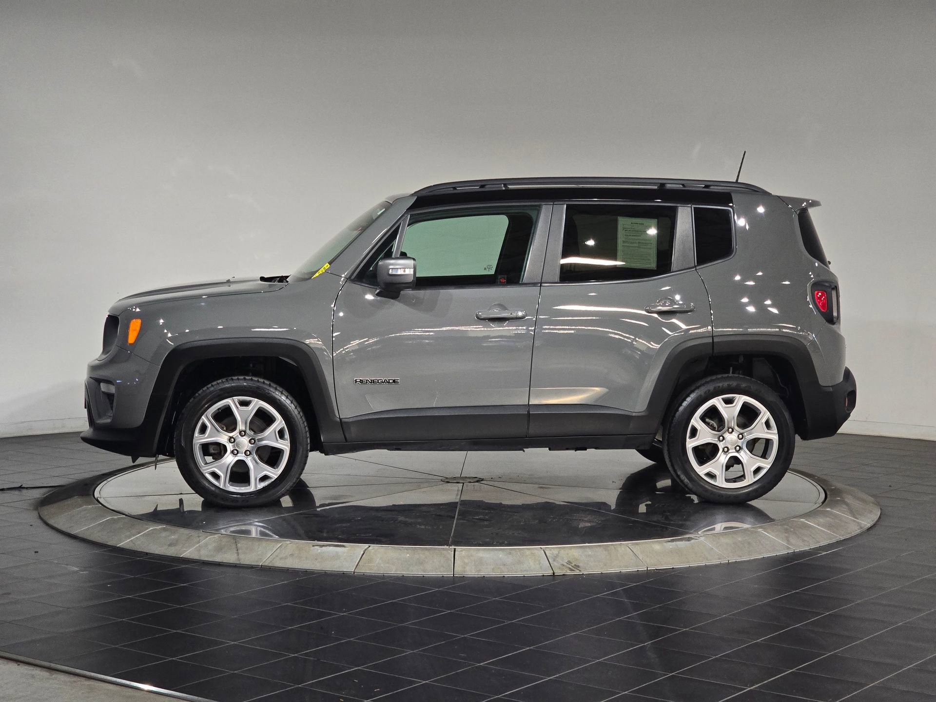 Used 2020 Jeep Renegade Limited w/ Safety and Security Group image 6
