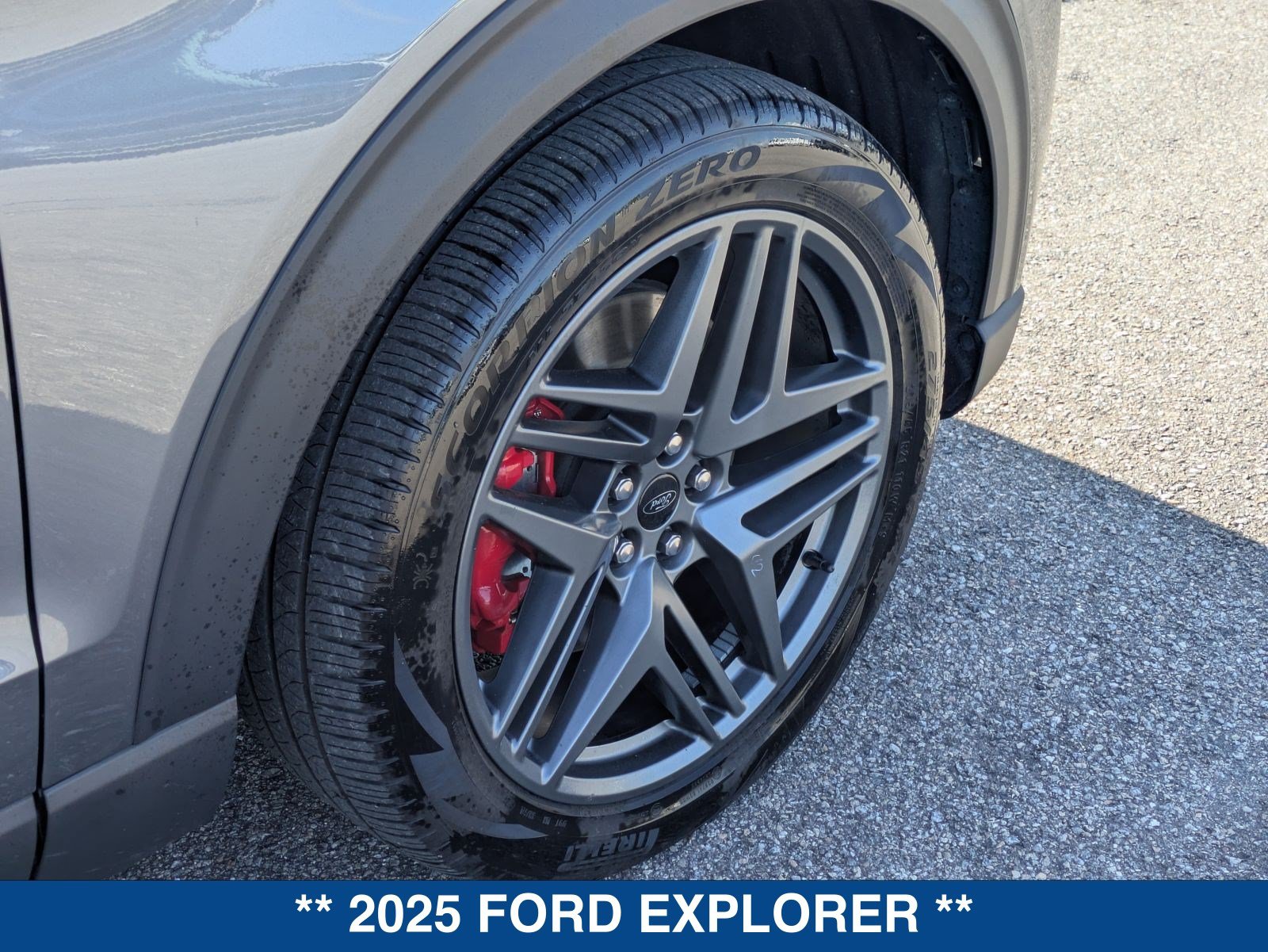 Certified 2025 Ford Explorer ST AWD/4WD image 12