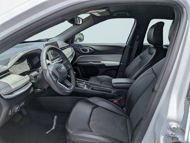 Used 2024 Jeep Compass Latitude AWD/4WD image 19
