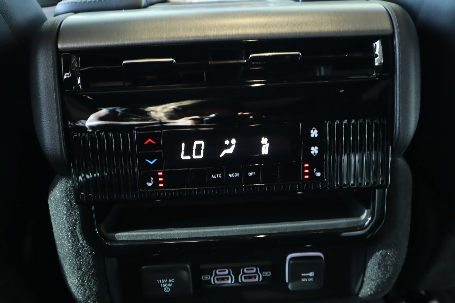 New 2026 Jeep Grand Wagoneer Limited AWD/4WD image 8