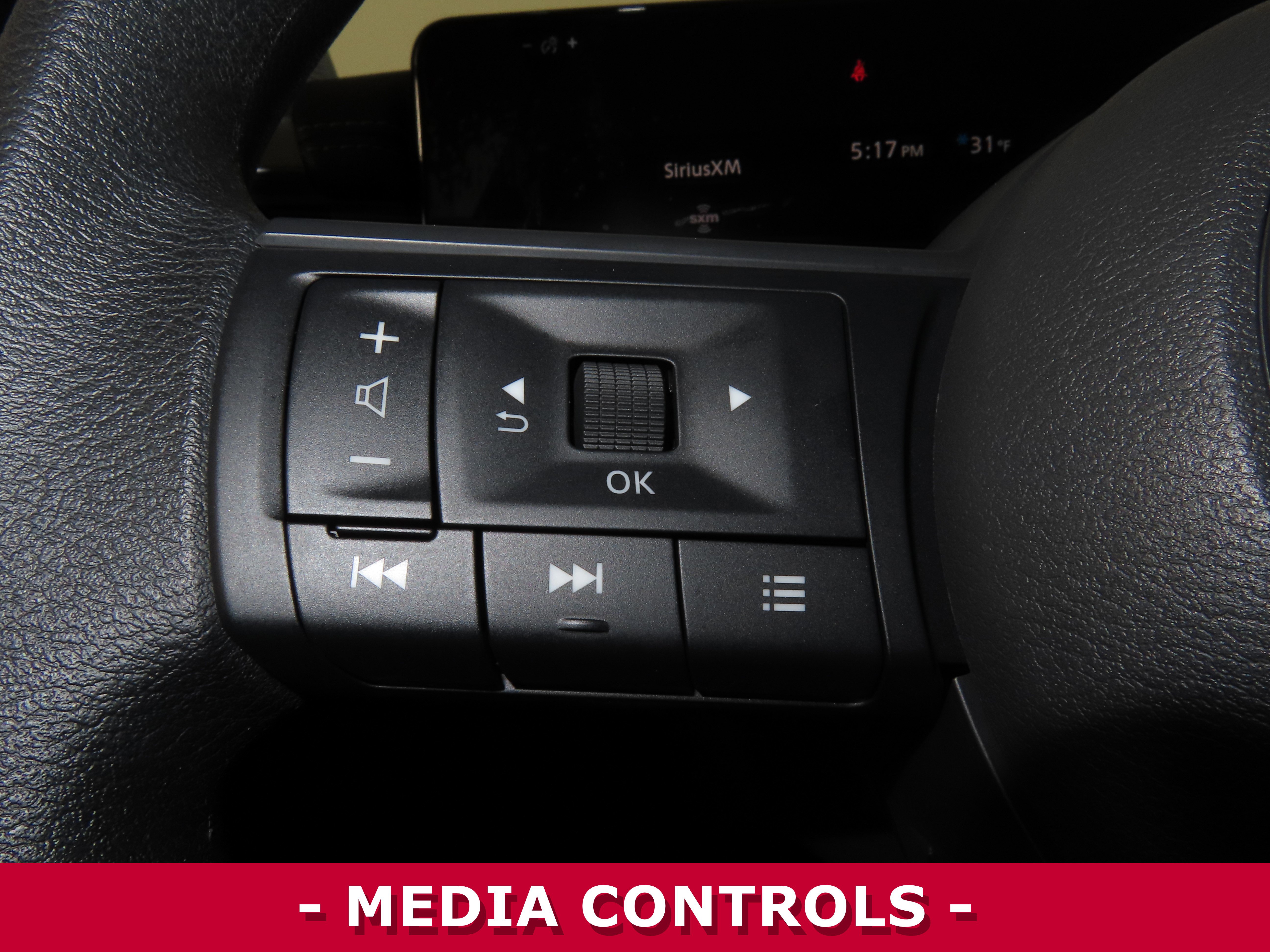 Certified 2025 Nissan Kicks SV w/ Charging Package image 13