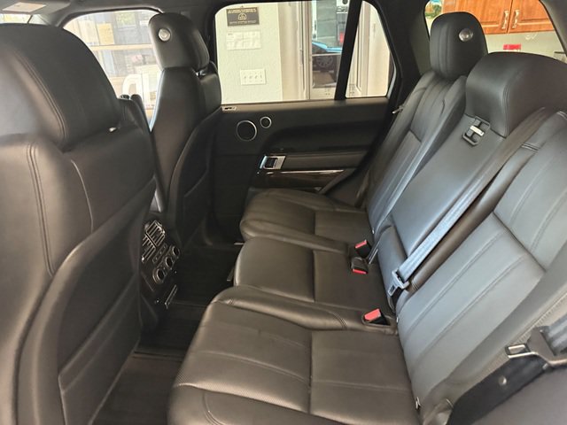 Used 2016 Land Rover Range Rover HSE AWD/4WD image 5