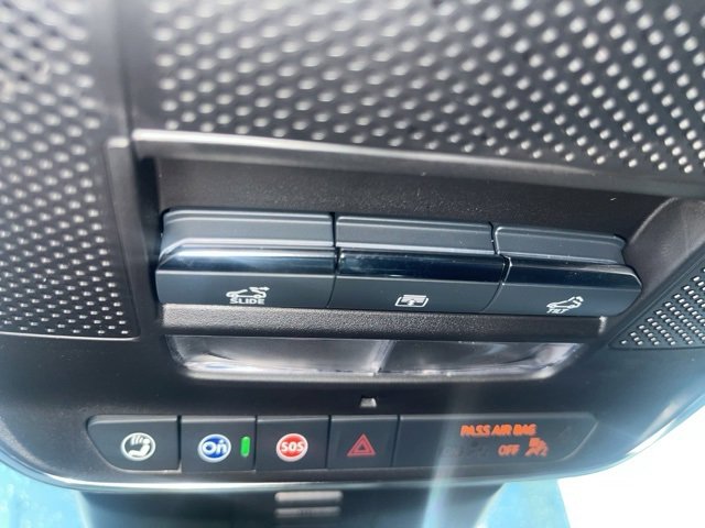 New 2026 Chevrolet Traverse RS image 37