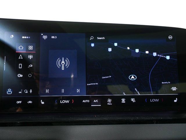 New 2025 Audi Q6 e-tron Premium image 13