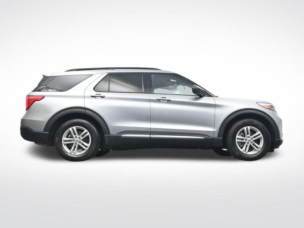 Used 2024 Ford Explorer XLT image 35