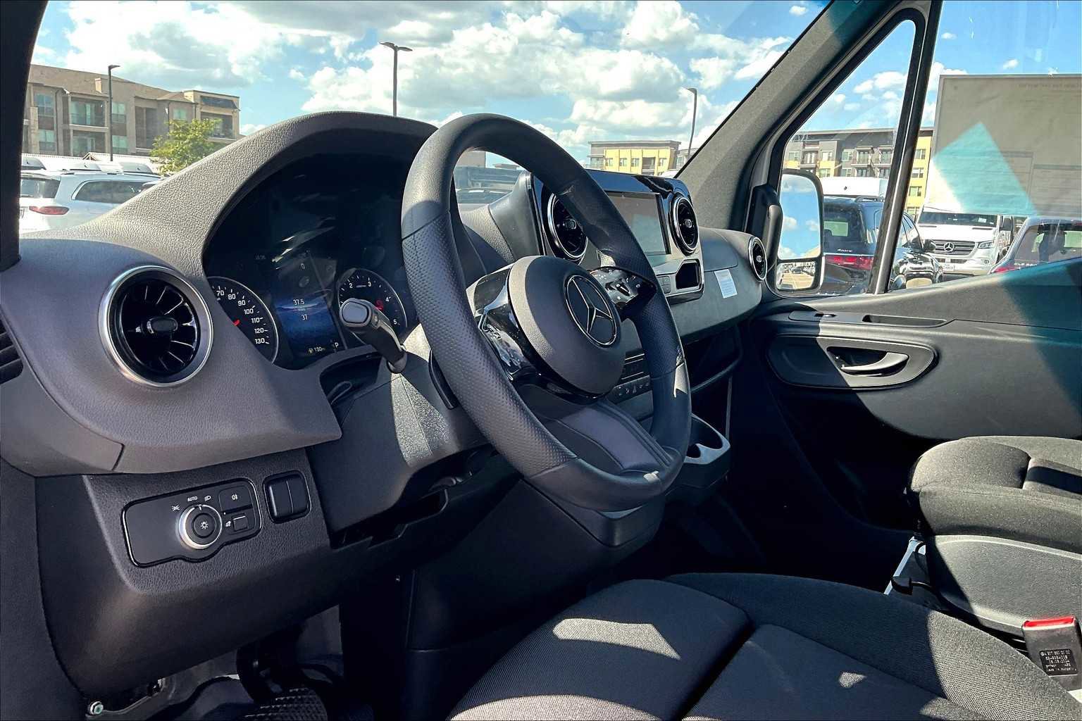 New 2025 Mercedes-Benz Sprinter 2500 image 8