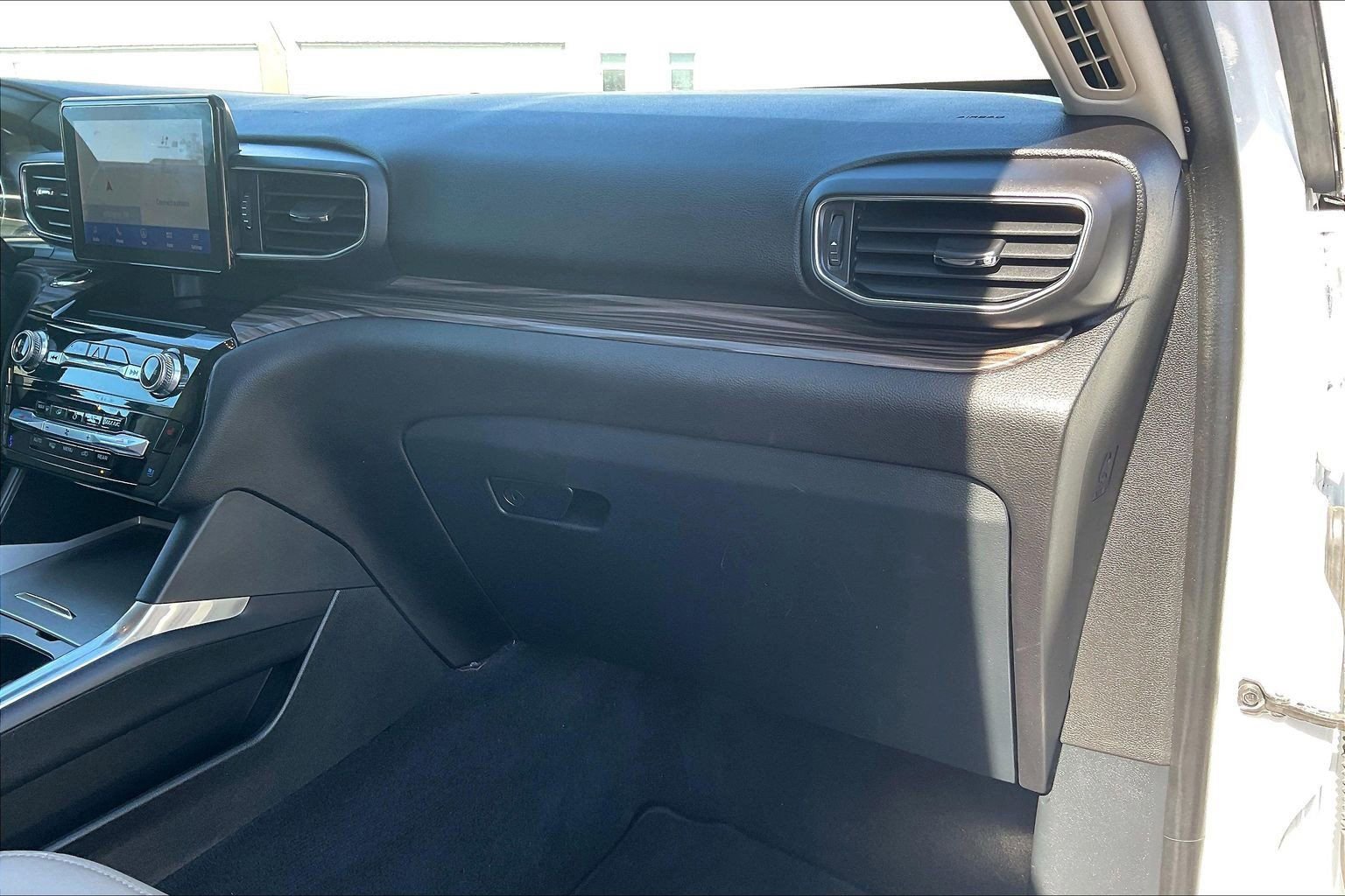 Certified 2023 Ford Explorer Limited image 15