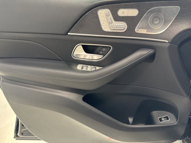 Used 2022 Mercedes-Benz GLE 350 4MATIC w/ AMG Line Exterior image 16