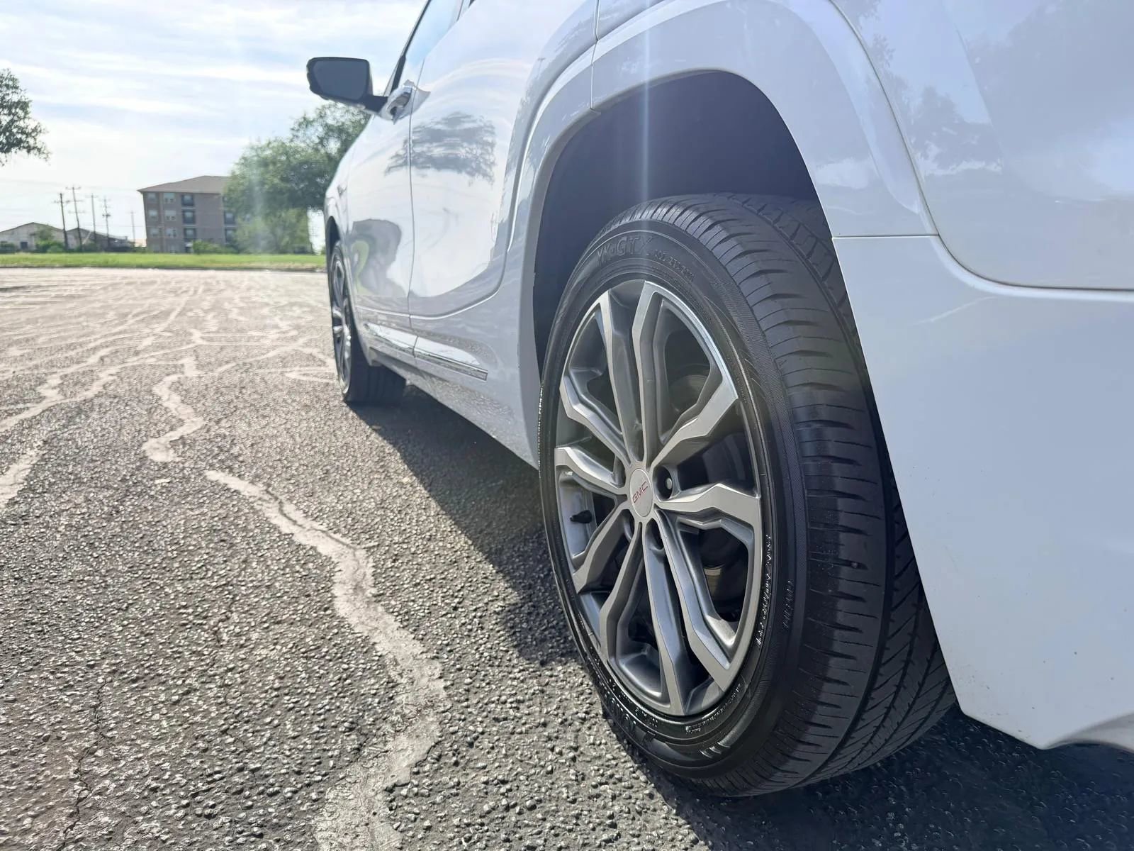 Used 2019 GMC Terrain Denali w/ Advanced Safety Package AWD/4WD image 13