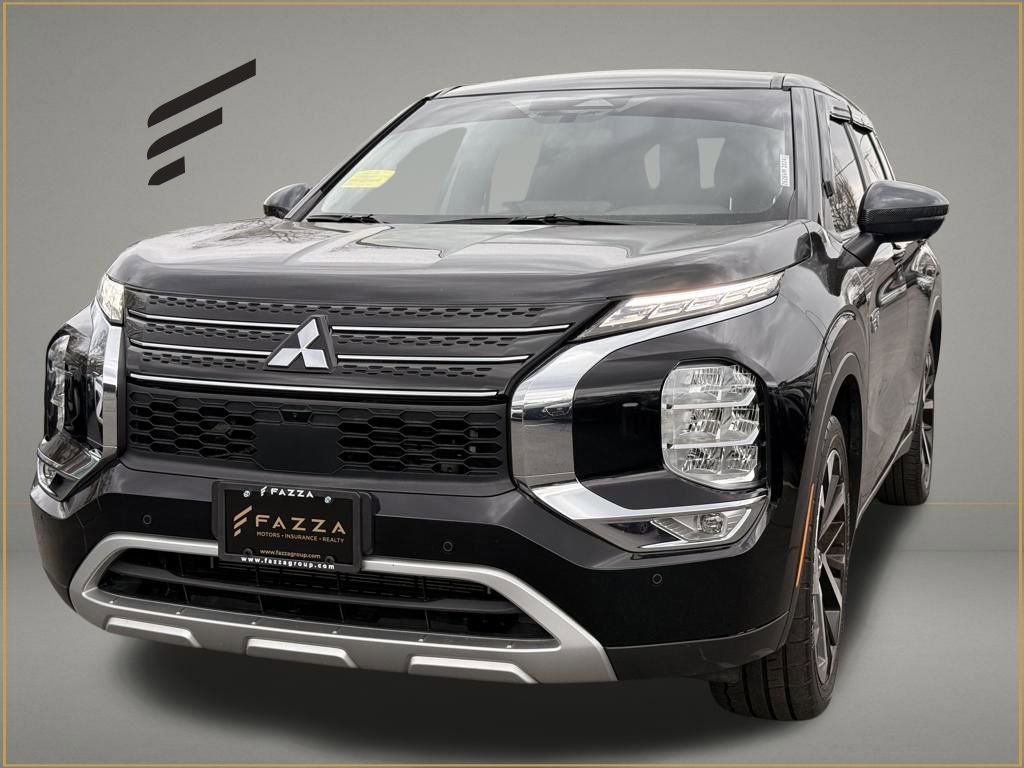 Used 2024 Mitsubishi Outlander SE AWD/4WD image 1
