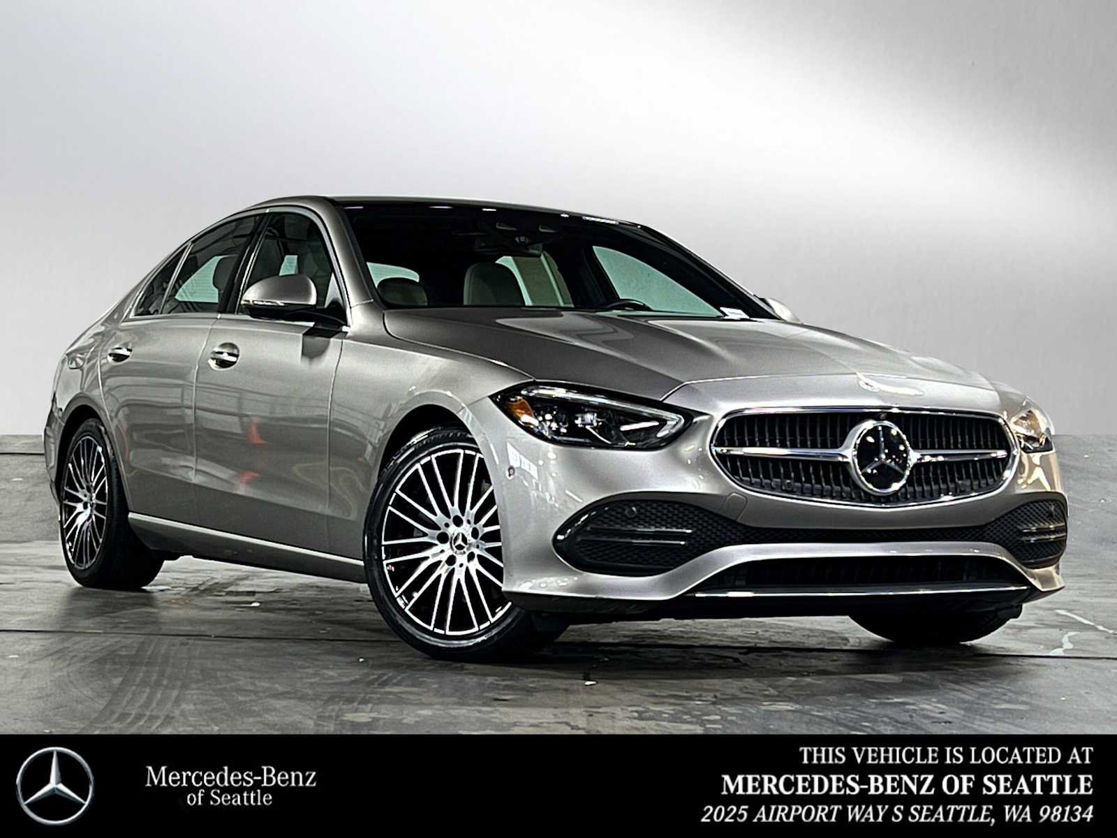 Used 2023 Mercedes-Benz C 300 4MATIC Sedan image 1