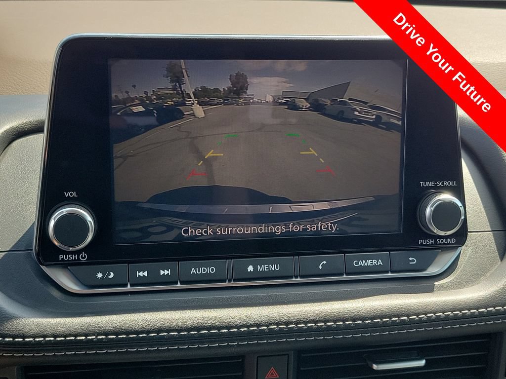 Used 2021 Nissan Rogue S FWD image 12