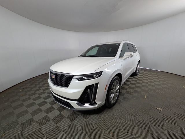 Certified 2023 Cadillac XT6 Premium Luxury w/ LPO, Floor Liner Package AWD/4WD image 32
