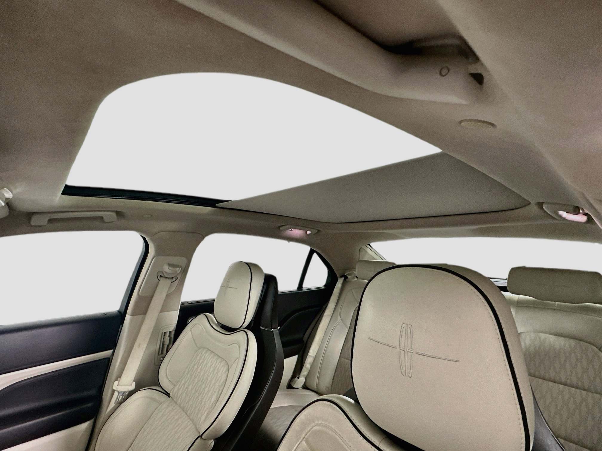 Used 2018 Lincoln Continental Black Label AWD/4WD image 27