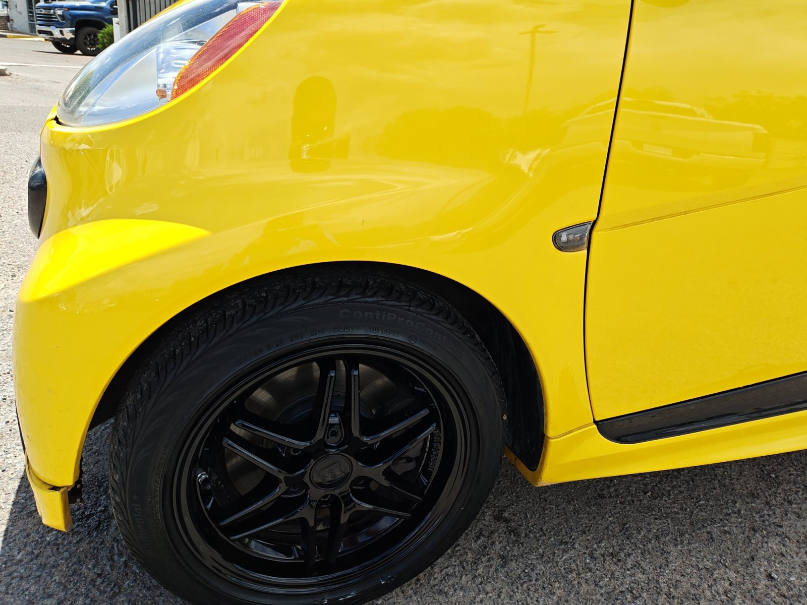 Used 2013 smart fortwo passion RWD image 10