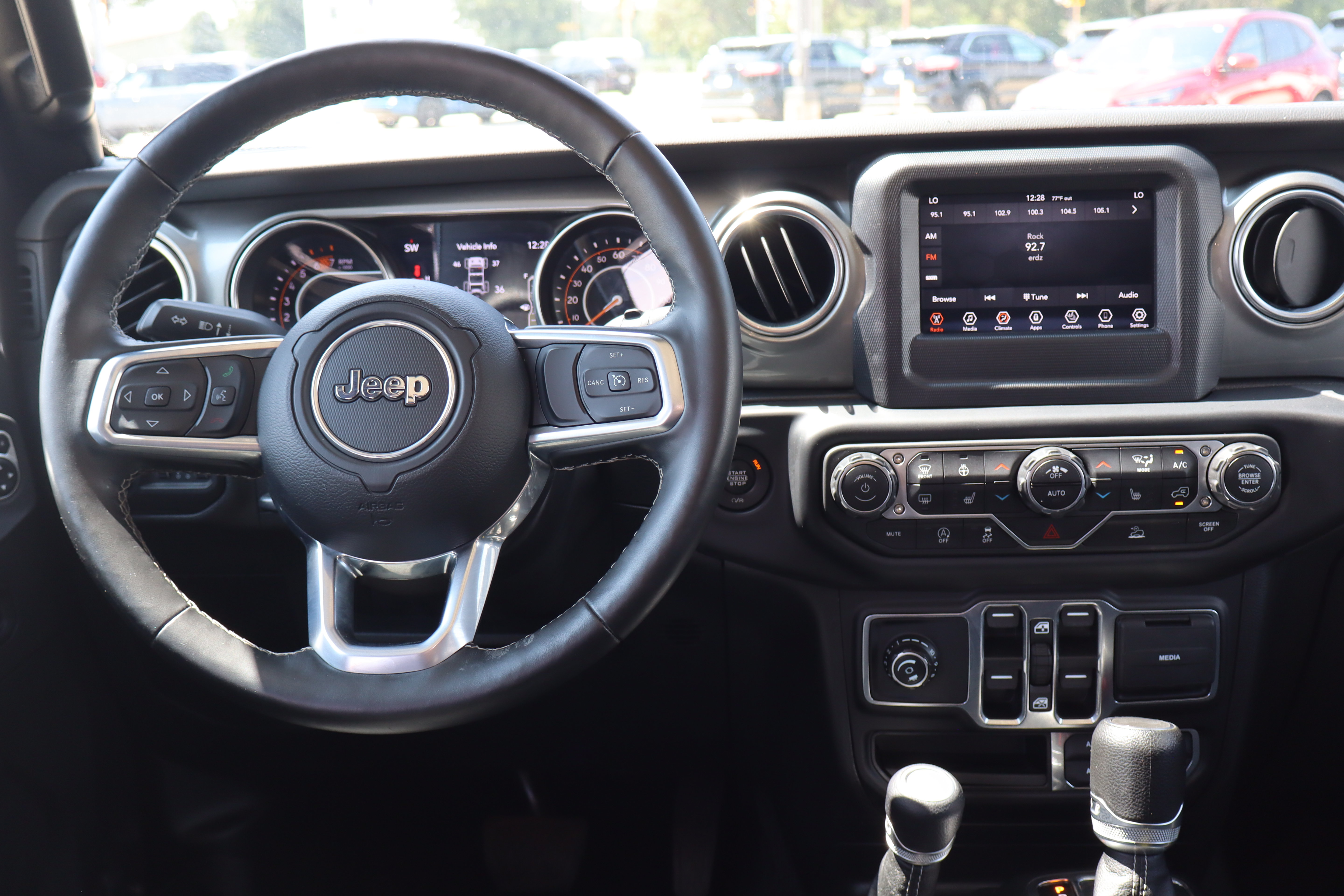 Used 2021 Jeep Wrangler Unlimited Sahara w/ LED Lighting Group AWD/4WD image 13