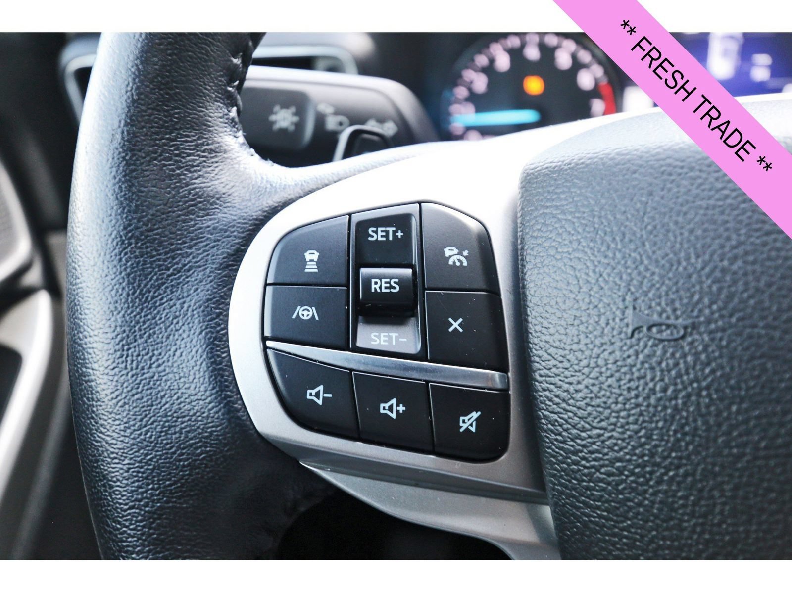 Used 2021 Ford Explorer Limited w/ Equipment Group 301A RWD image 17