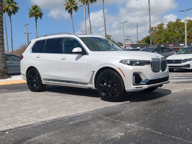 Used 2020 BMW X7 xDrive40i w/ Cold Weather Package AWD/4WD image 2