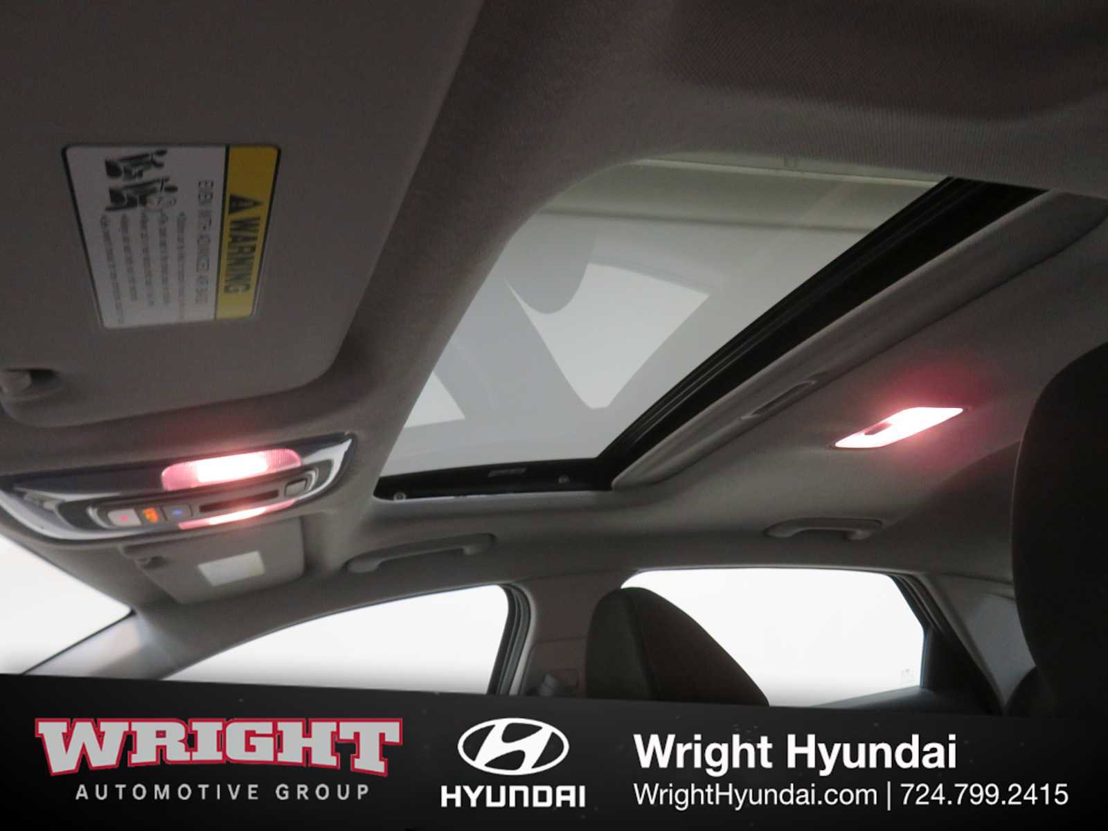 Certified 2025 Hyundai Elantra SEL image 30