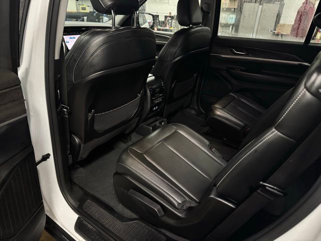 Used 2023 Jeep Grand Cherokee L Limited image 20