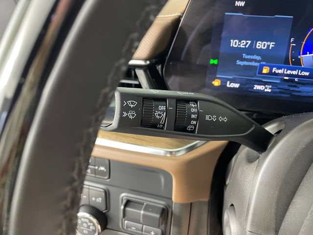 Certified 2025 Chevrolet Tahoe High Country AWD/4WD image 14