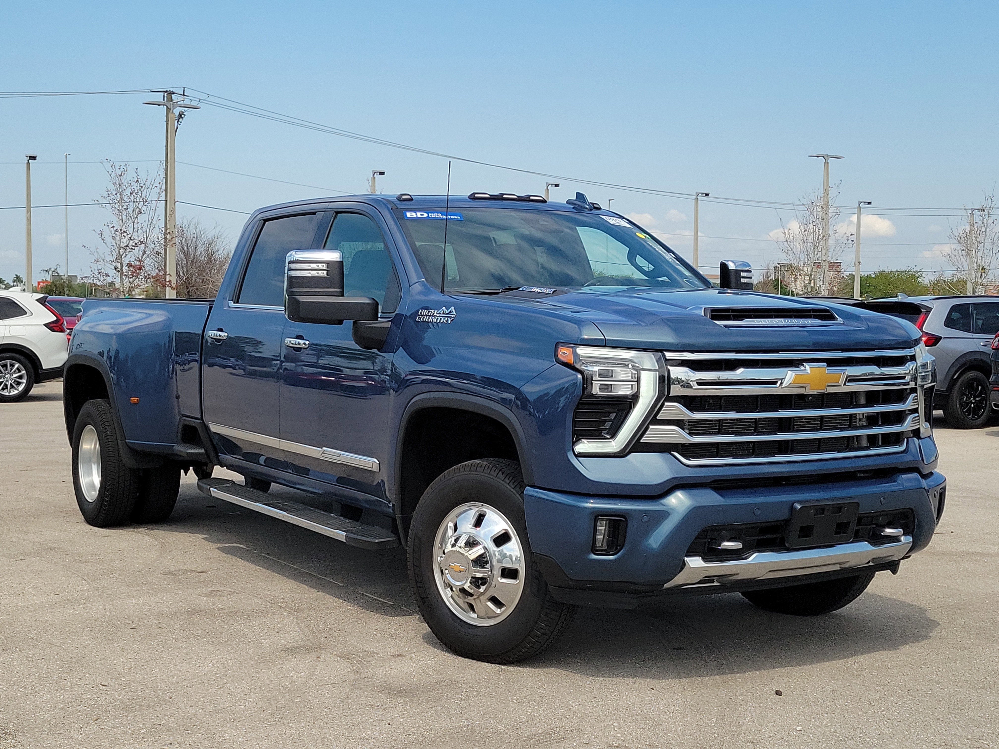 Used 2024 Chevrolet Silverado 3500 High Country w/ Technology Package image 32