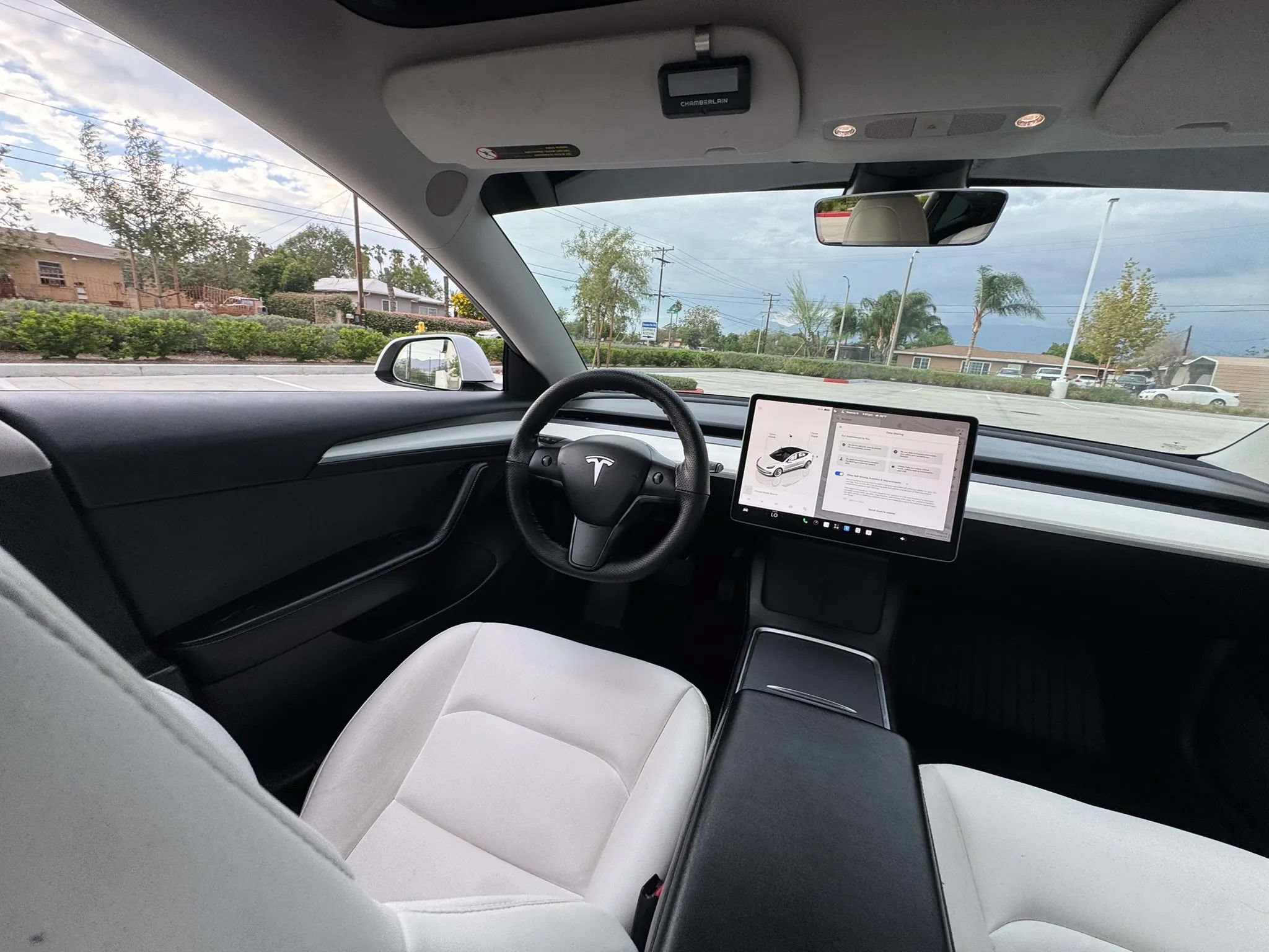 Used 2022 Tesla Model 3 Standard Range RWD image 6