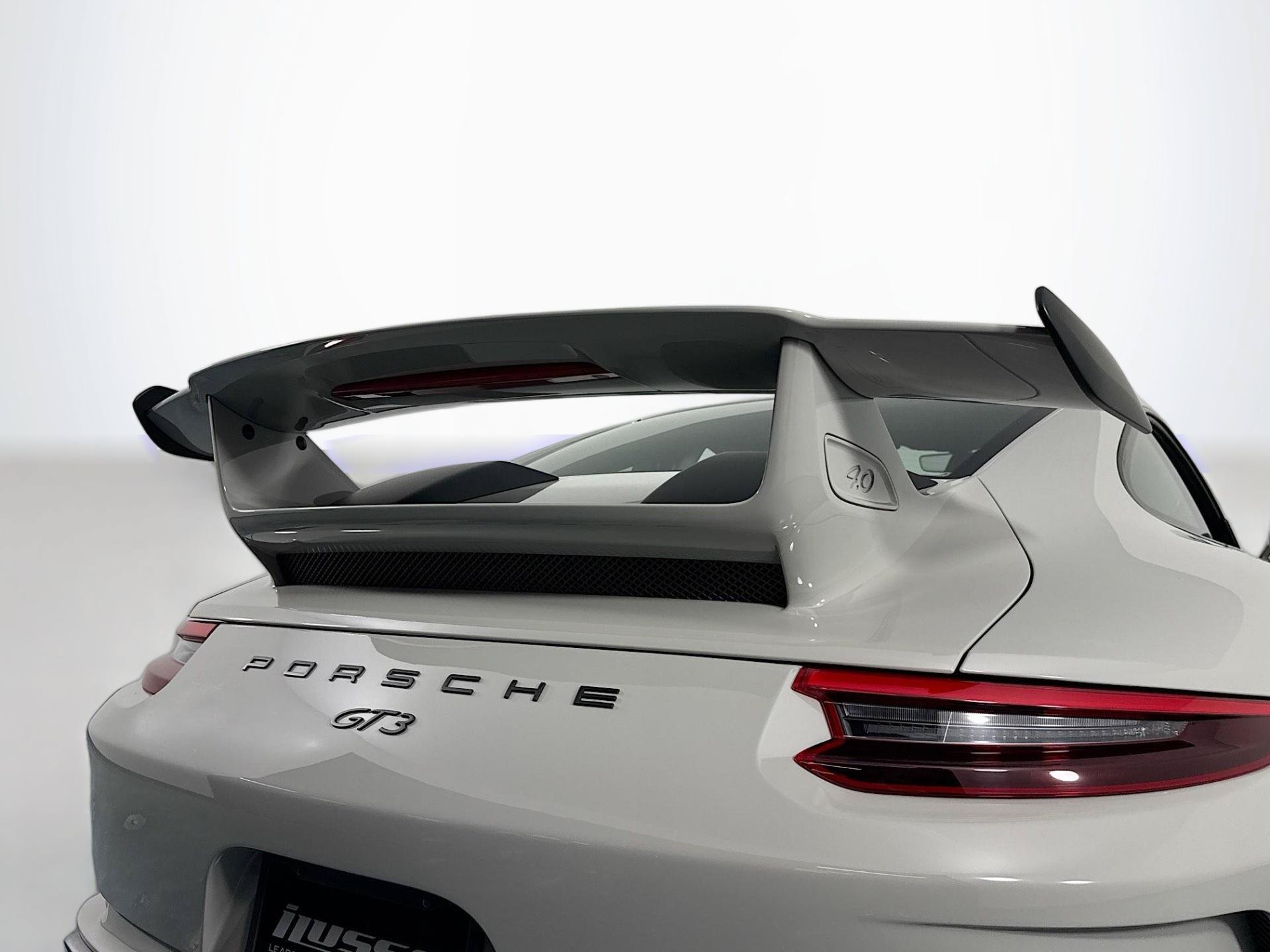 Used 2018 Porsche 911 GT3 RWD image 53