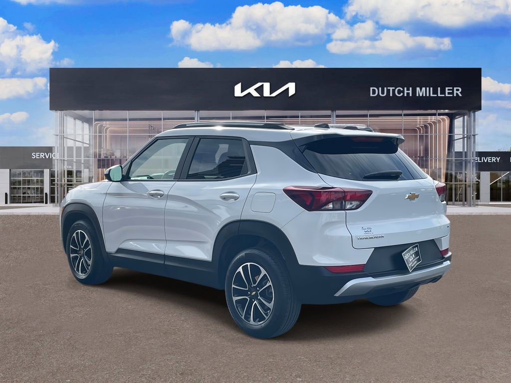 Used 2025 Chevrolet TrailBlazer LT image 5