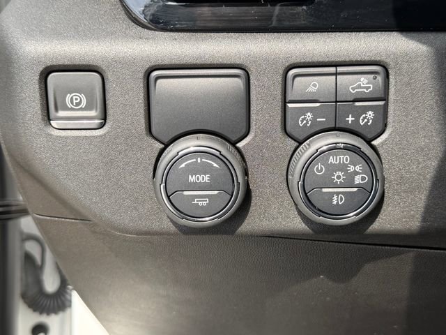 Used 2024 Chevrolet Silverado 1500 LTZ w/ Technology Package RWD image 23