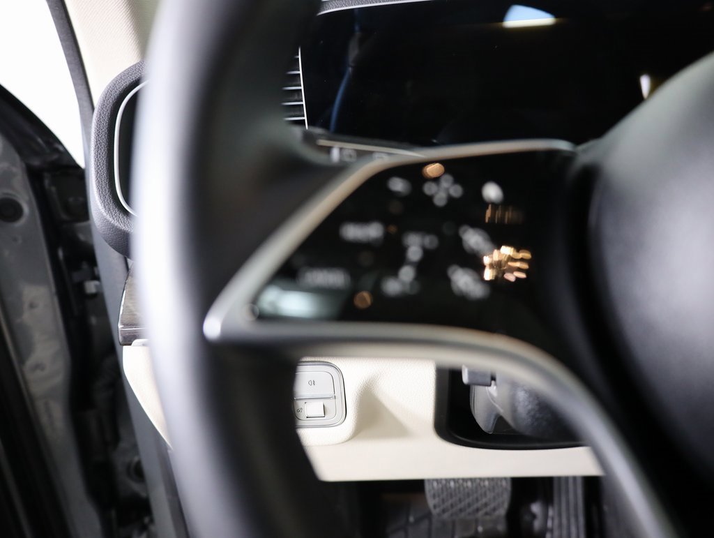 Certified 2025 Mercedes-Benz GLE 350 4MATIC image 13