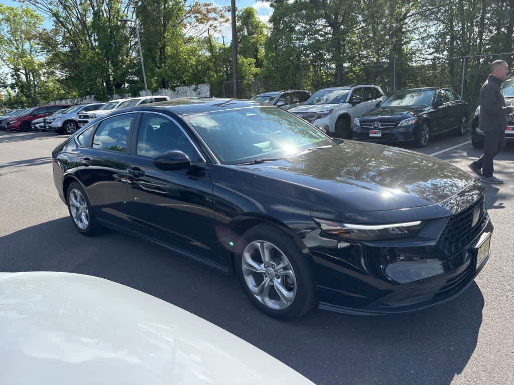 Used 2023 Honda Accord LX image 10