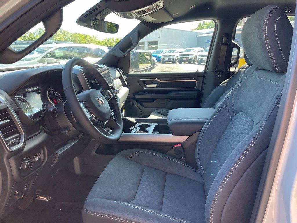 New 2027 RAM 1500 4x4 Crew Cab image 8