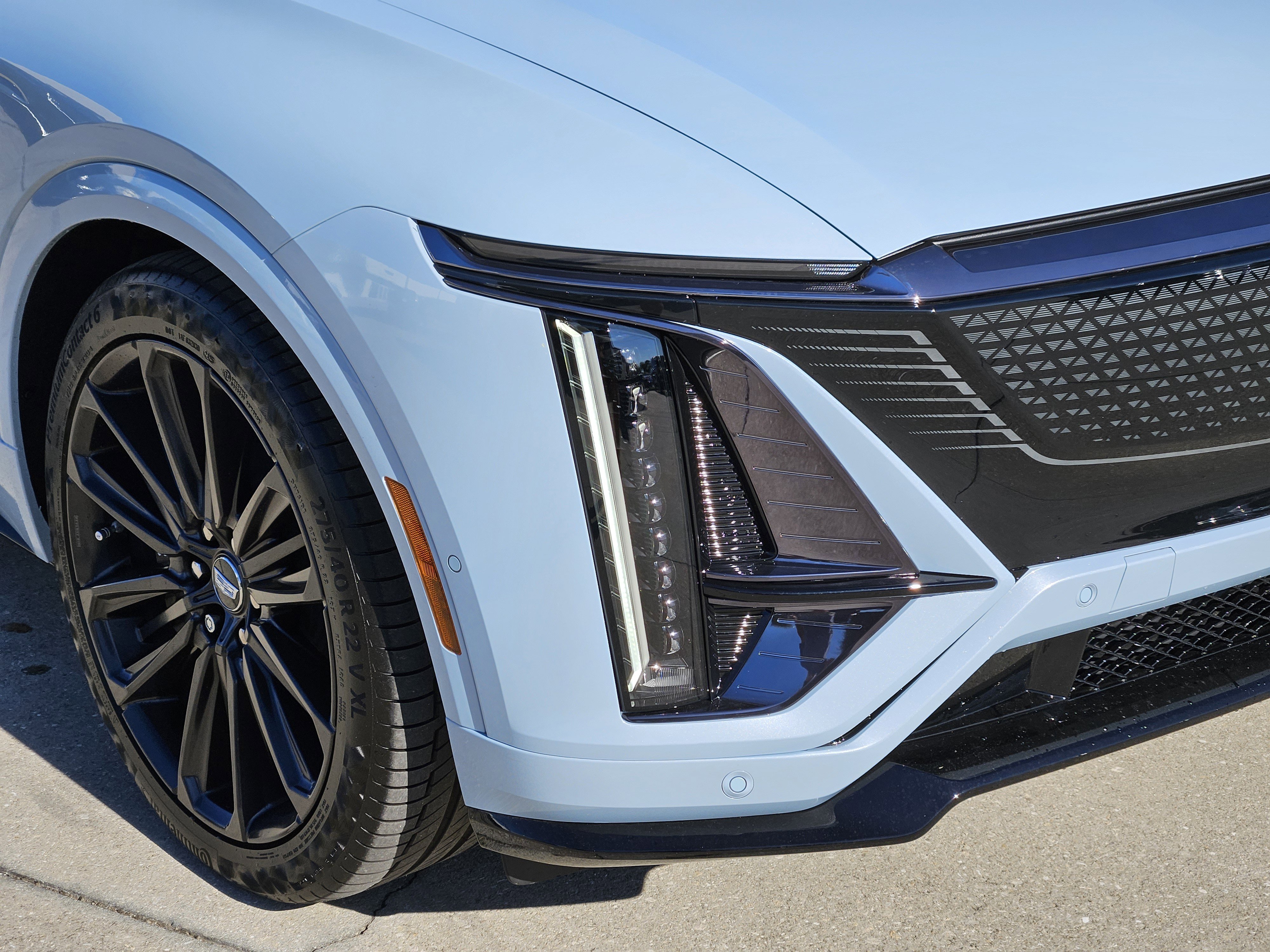 New 2026 Cadillac Lyriq V image 9