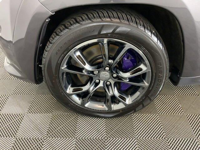 Used 2015 Jeep Grand Cherokee SRT w/ Luxury Group II image 31