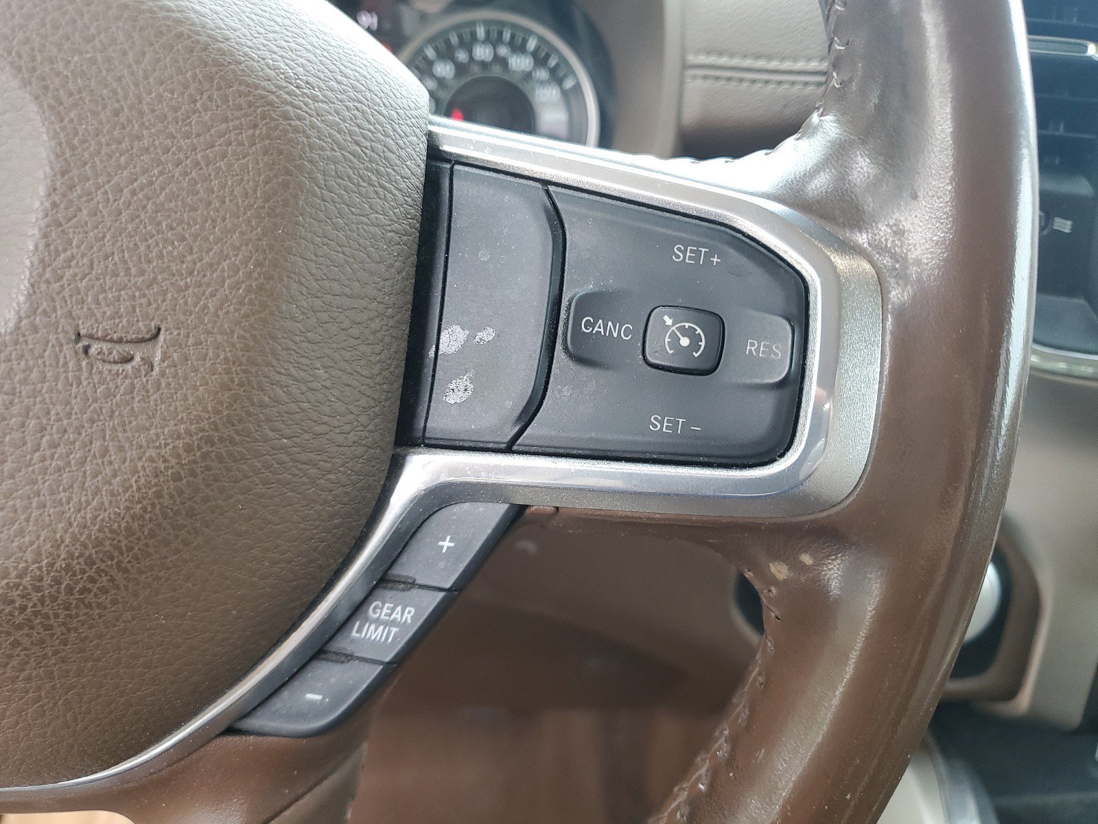 Used 2021 RAM 1500 Laramie AWD/4WD image 27