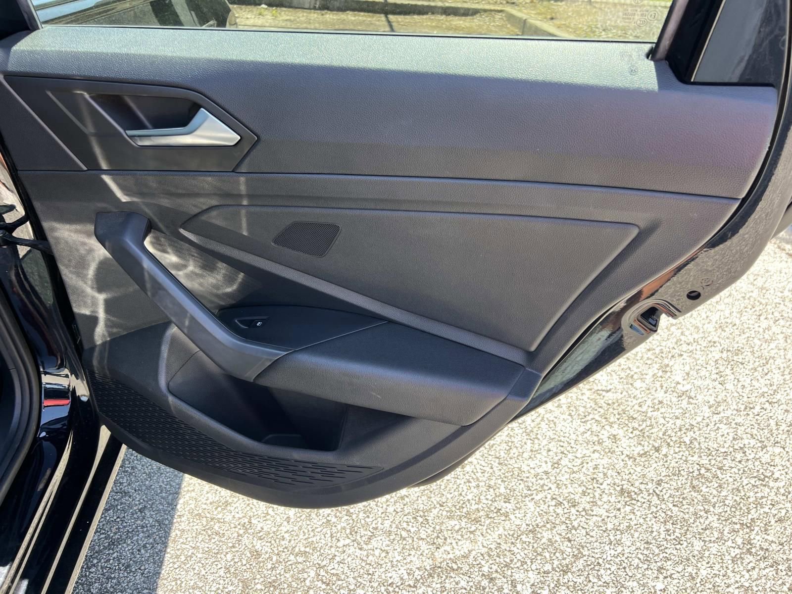 Used 2019 Volkswagen Jetta SEL Premium FWD image 16
