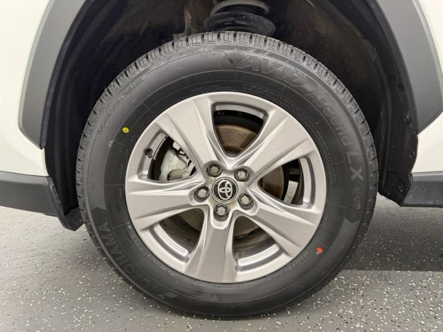 Certified 2025 Toyota RAV4 XLE AWD/4WD image 19