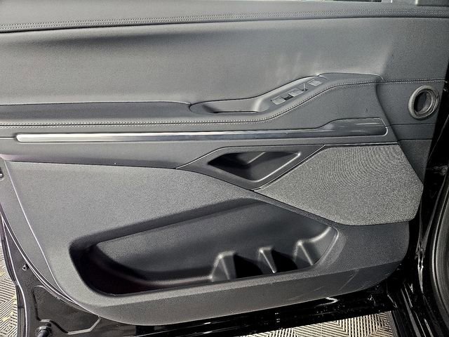 New 2025 Lincoln Navigator Reserve w/ Jet Appearance Package image 12