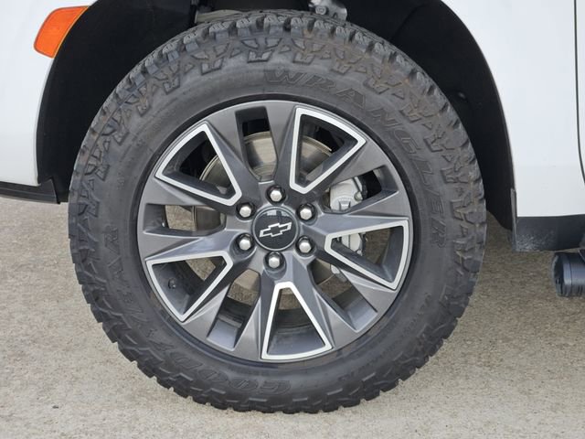 Used 2023 Chevrolet Tahoe Z71 image 13
