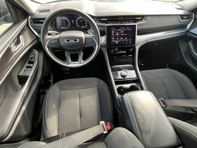Used 2023 Jeep Grand Cherokee L Laredo AWD/4WD image 10