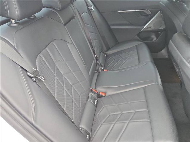 Used 2025 BMW 530i w/ Premium Package RWD image 21