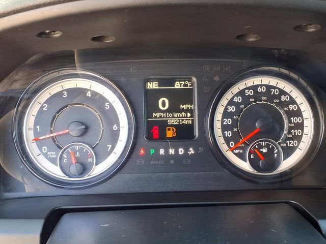 Used 2021 RAM 1500 Classic SLT AWD/4WD image 23